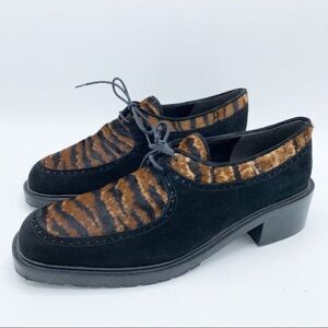 STUART WEITZMAN Black‎ Suede and Animal Print Calf-hair Lug Sole Tie Oxfords EUC